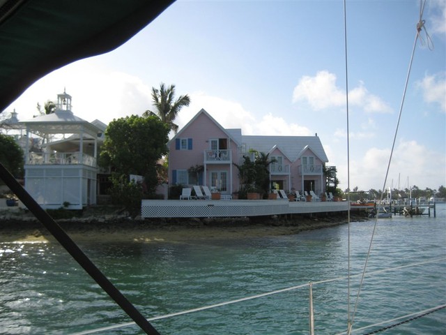 Hopetown inlet to harbour