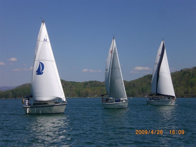 sailing, picture from C. Lucas