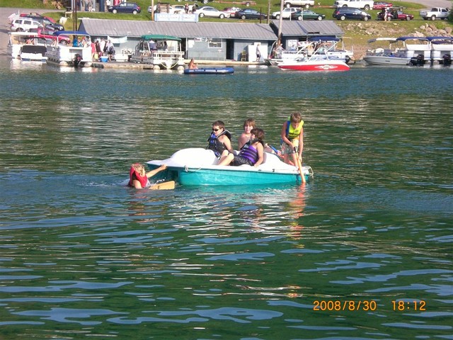 Some more boating activities between failed race and fish fry (Picture from C. Lucas)