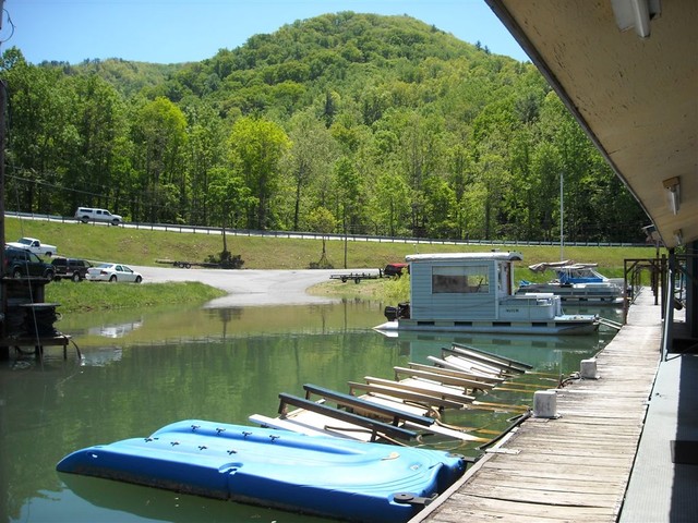 Picture from Lakeshore Marina Office (pics by M. Galloway 5/10/2009)